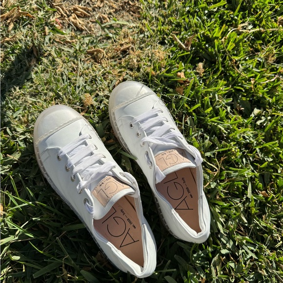 AGL Sport Low Tops white leather clear sole sneakers 35 US 5 - Picture 3 of 8
